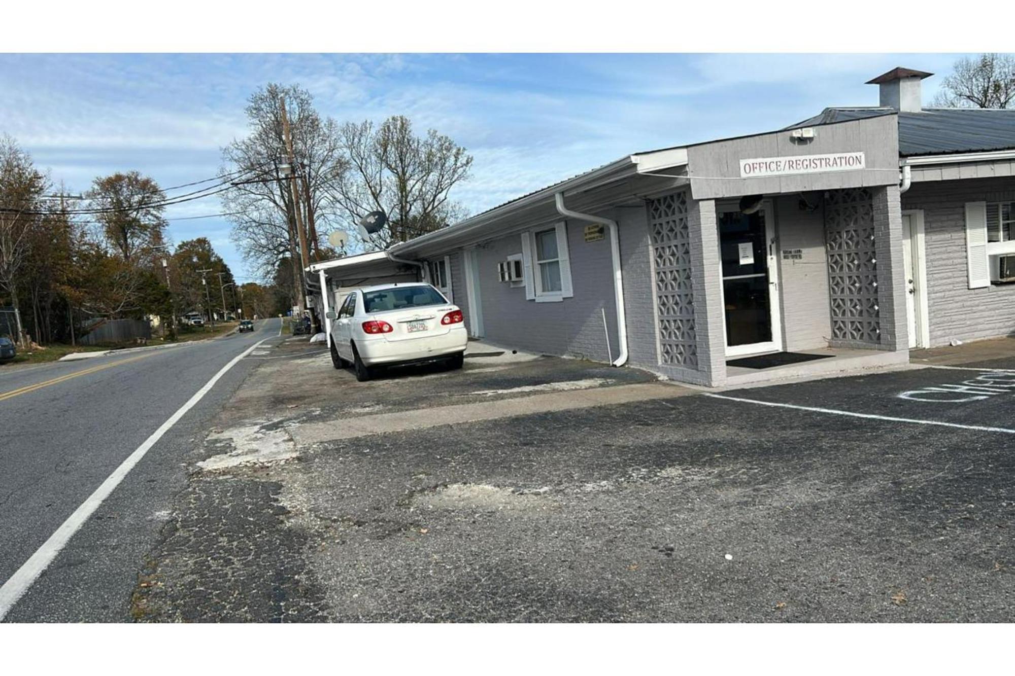 Tri-City Motel By Oyo Forest City Spindale Exteriér fotografie